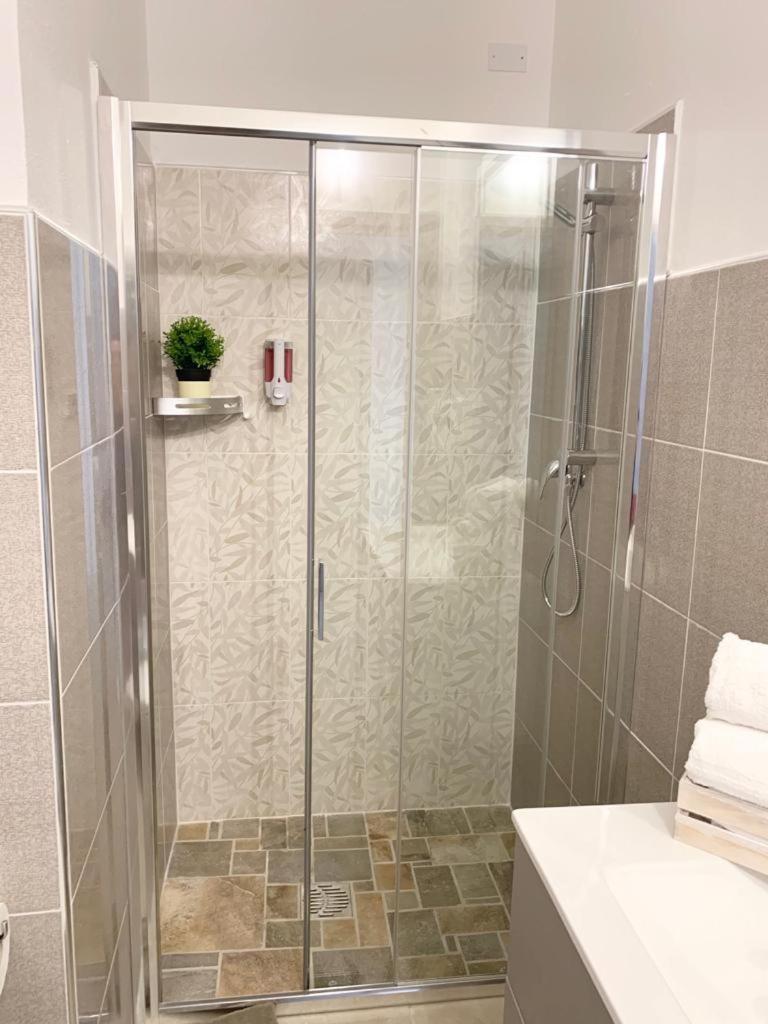 B&B Jolie Suite Villasimius Bagian luar foto