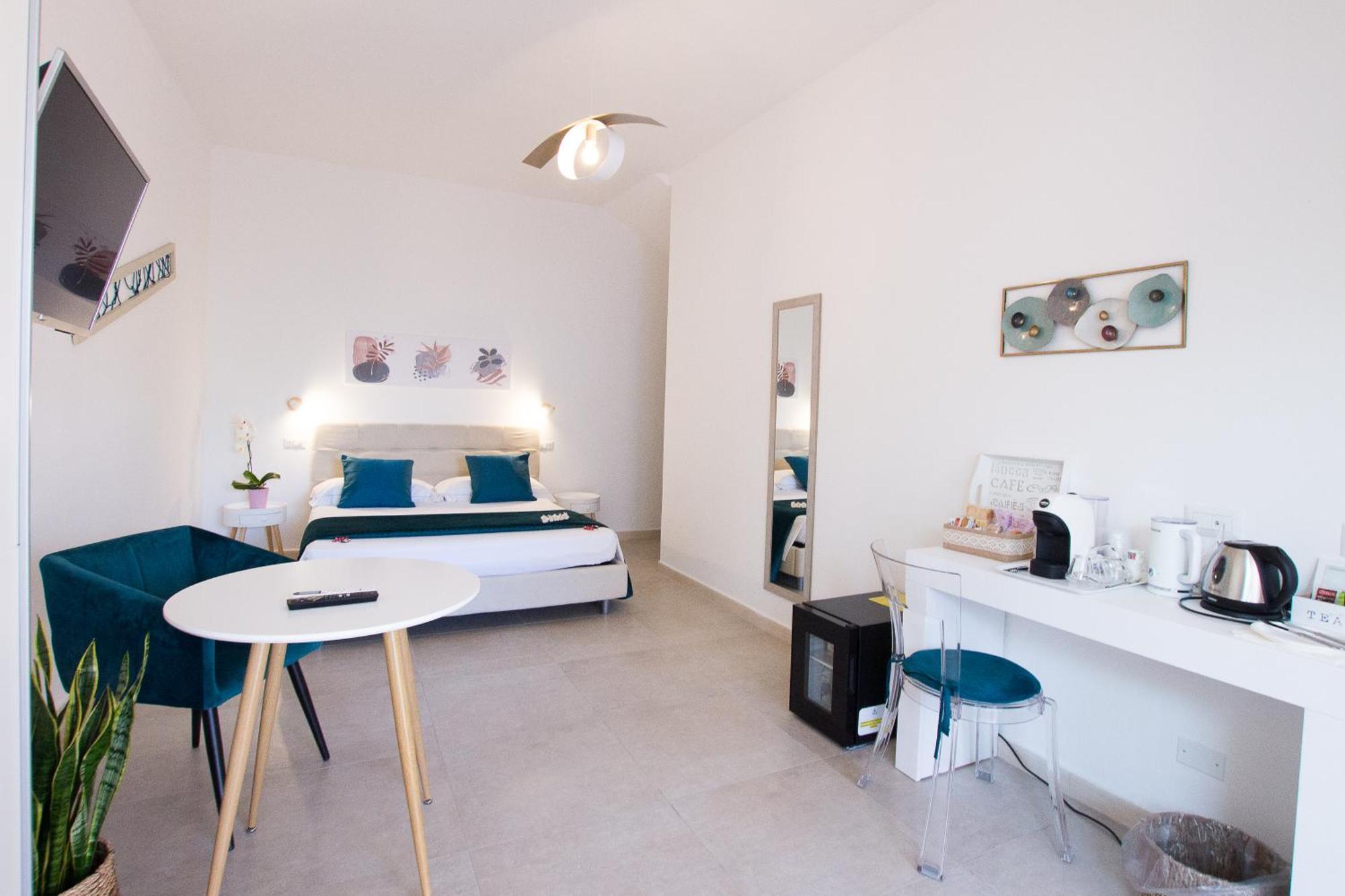 B&B Jolie Suite Villasimius Bagian luar foto