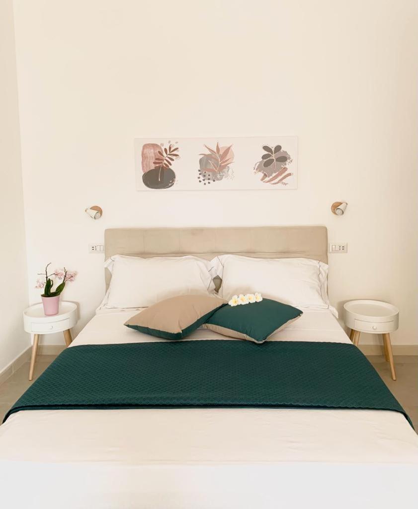 B&B Jolie Suite Villasimius Bagian luar foto