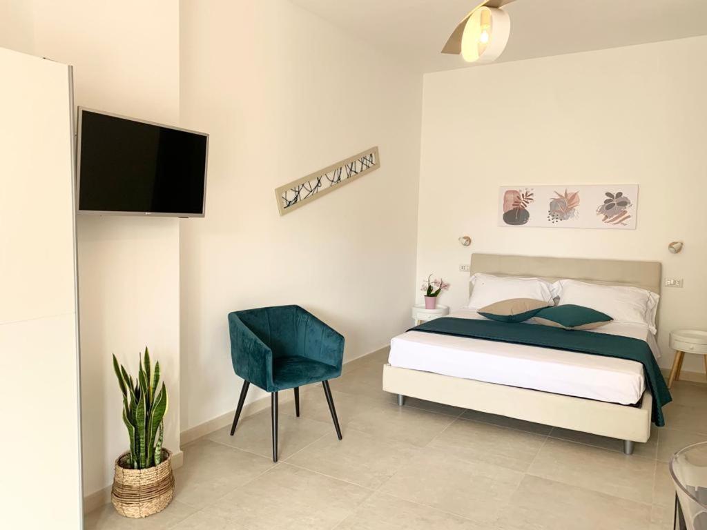 B&B Jolie Suite Villasimius Bagian luar foto
